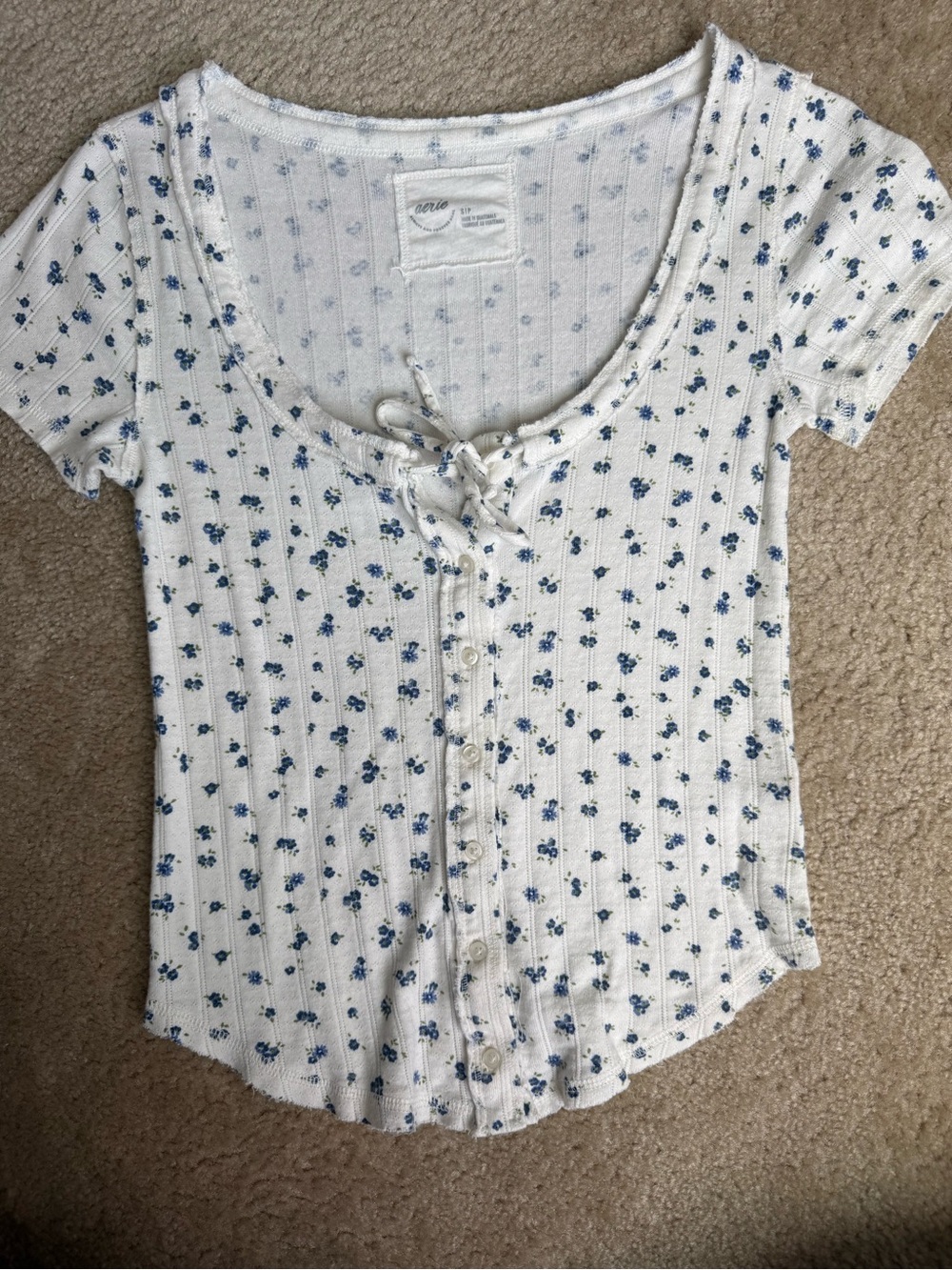aerie White Ribbed Lace-Up Short Sleeve Top with Blue Floral